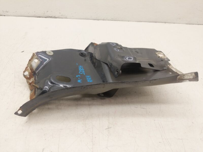 1095609 00 E ⭕ 2017-2020 Tesla Model 3 Rear Passenger Side Bumper Bracket Right 1095609-00-E