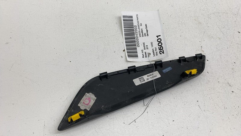 7439014 08 2017-2022 BMW G30 540i 530i 530e 550i Front Fender Pass Air Duct Trim 7439014-08