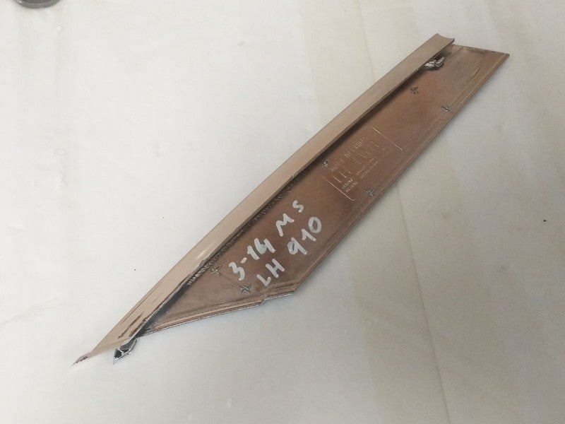 1056379 00 C ⭕ 16-20 Model S MS Front Left Lower Fog Grille Spear Active Louvre 1056379-00-C