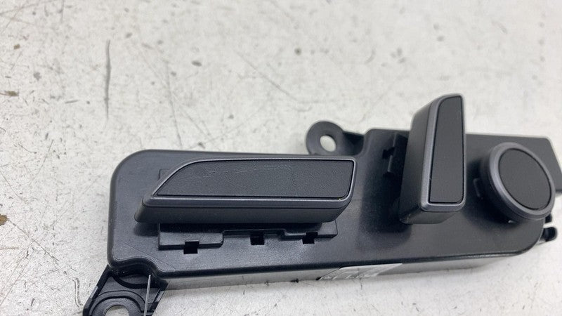 ⭕2020-2024 Tesla Model Y Front Left 1st Row Power Switch Control LH 15