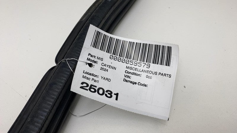 4M0.823.723 ⭕ 2019-2024 Porsche Cayenne Front Hood Bonnet Weatherstrip Rubber Seal 4M0823723