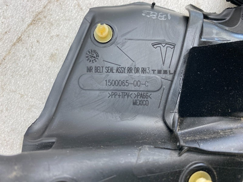 1500065 00 C ⭕ 2020-2024 Model Y Rear Right Door Inner Belt Rubber Seal Molding 1500065-00-C