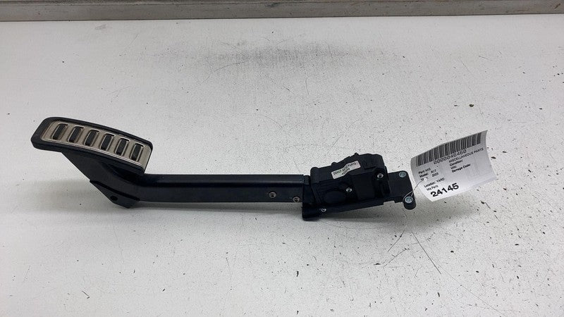 PT00002543F ⭕2022 2023 2024 Rivian R1T Accelerator Gas Pedal Assembly w/ Sensor PT00002543-F