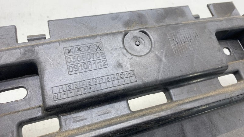 2019 BMW 530e G30 2.0L Rear Center Bumper Lower Support Bracket