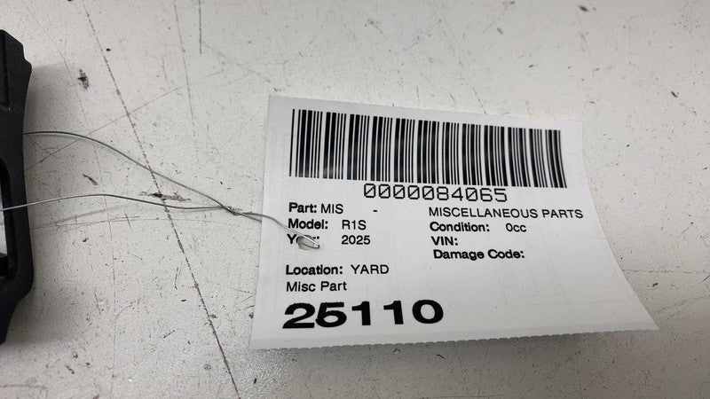 PT00045019-N ⭕ 2025 Rivian R1S Rear Left Side Cargo Storage Rail Support Bracket PT00045019N