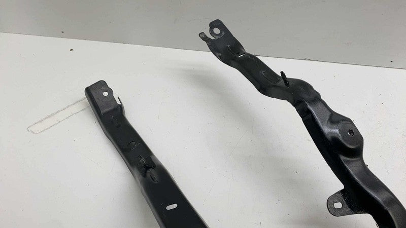 1807706-00-H ⭕ 24-25 Tesla Cybertruck Rear Driver Diffuser Mount Bracket Left LH 1807706-00-H