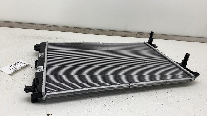 A21533741 2022-2024 Hyundai Ioniq 5 Cooling Radiator Drive Motor Inverter Cooler Auxiliary