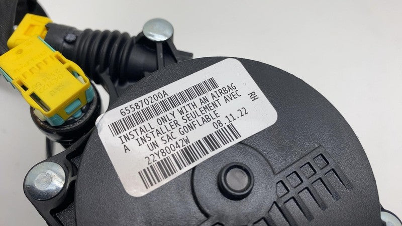 2017-2023 Tesla Model 3 Front Passenger Side 1st Row Seat Belt & Retra