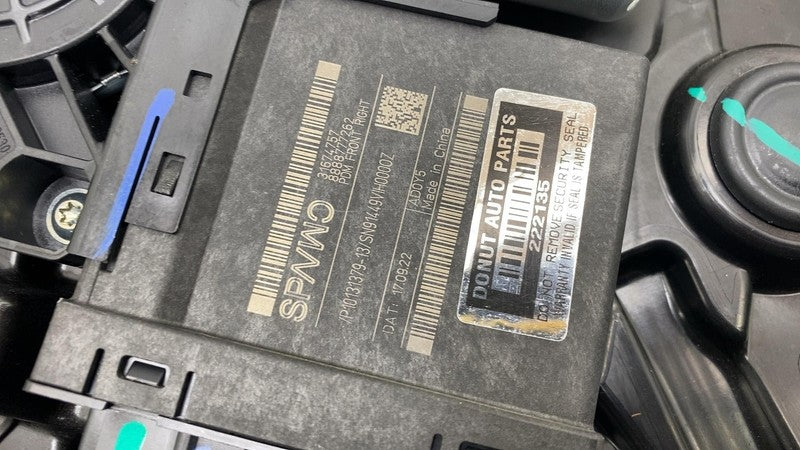 ⭕ 2021-2023 Polestar 2 PS2 Front Right Door Window Regulator & Carrier