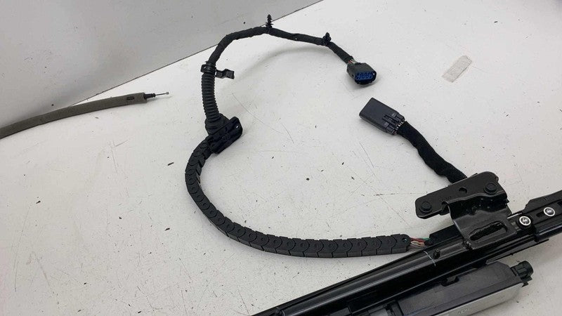 68368918AH ⭕ 2017-2025 Chrysler Pacifica Rear Right Sliding Door Track w/ Motor 68368918AH