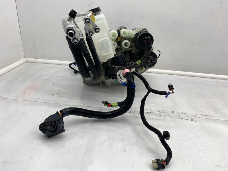 155505550C 20-23 Model 3 Supermanifold Refrigerant Chiller & Coolant Reservoir 1547595-98-E