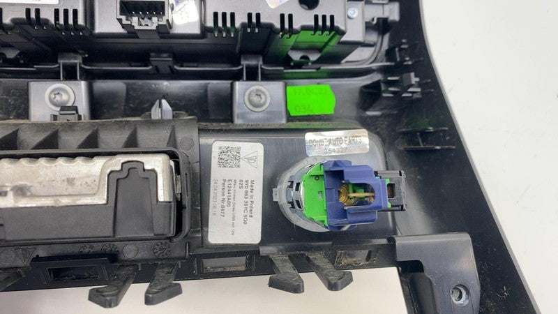 ⭕ 2024 Cayenne A/C HVAC Temperature Control Panel w/ Air Vent Duct 9Y0