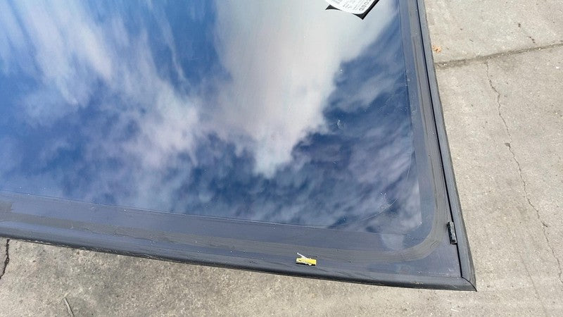 ⭕ 21-23 Model 3 M3 Rear Trunk Panoramic Backlite Glass Back Section 14