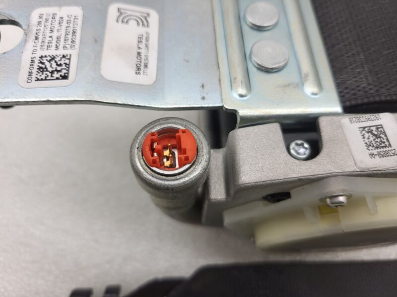 107927803C ⭕ 2016-2020 Tesla Model S Front 1st Row Seat Belt & Retractor Right 1079278-03-C