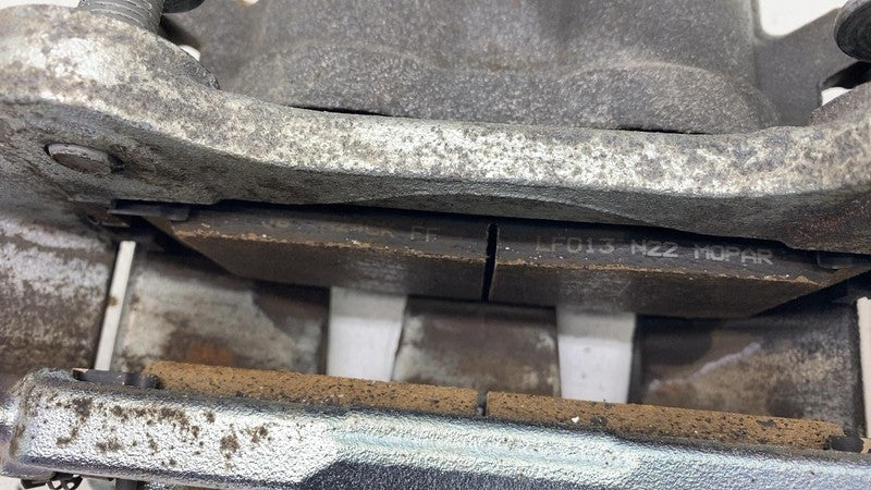 ⭕ 2021-2024 Chrysler Pacifica Front Left Driver Side Disc Brake Caliper Assembly