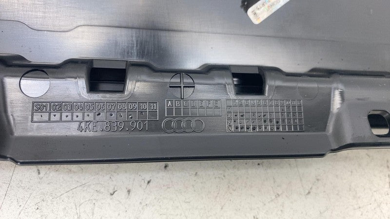 4KE 839 901 ⭕ 19-23 Audi E-Tron Rear Left Door Window B-Pillar Applique Molding LH 4KE839901