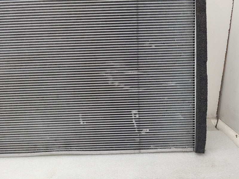 1619166 00 A 2021 2022 2023 Tesla Model S Engine Cooling Radiator Assembly 1619166-00-A