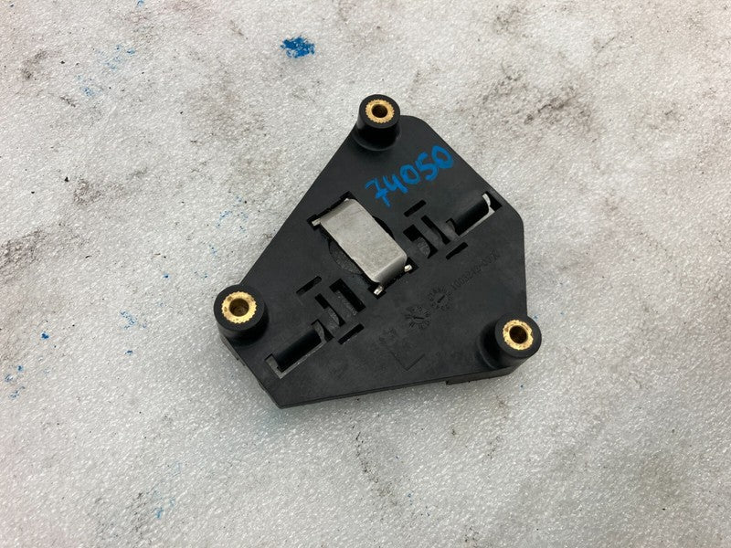 100324200A ⭕12-20 Model S Driver Side Panoramic Sunroof Hatch Motor Block Left 1003242-00-A