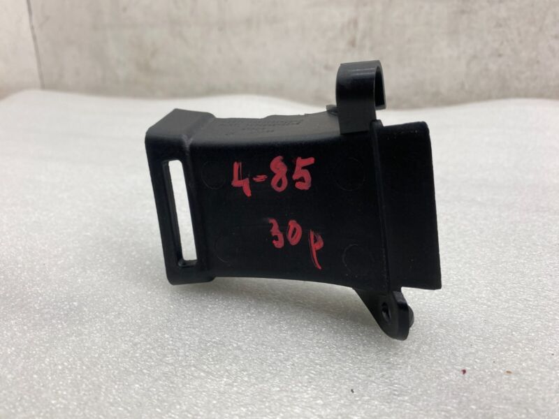1043931 00 D 2016-2020 Tesla Model X MX Front Driver Side Foglamp Upper Air Duct Left LH Assy