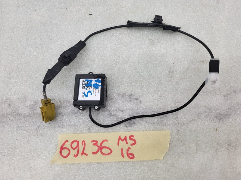 105025600B ⭕ 2012-2024 Model S Satellite Radio AM FM Amplifiers Antenna Module 1050256-00-B