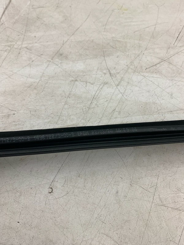 1495712-00-B ⭕ 20-21 Tesla Model Y Rear Passenger Door Window Strip Trim Right 1495712-00-B