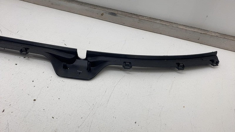 ⭕22-24 Rivian R1T R1S Front Hood Windshield Hider Flange Trim Molding