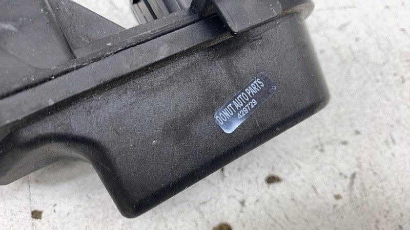 2019 BMW 530e G30 2.0L Battery Voltage Jump Start Terminal Junction Bo