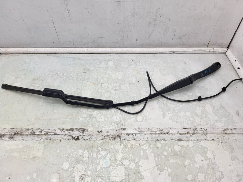 107672900C ⭕ 2017-2022 Tesla Model 3 Front Windshield Wiper Arm & Blade Right 1076729-00-C