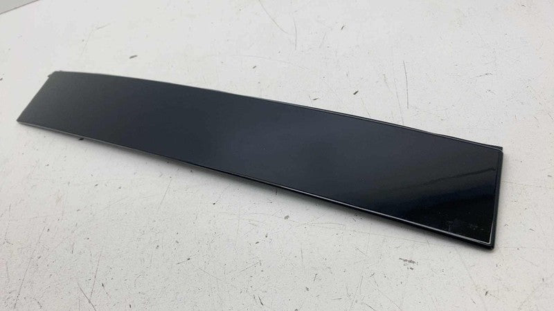 68234033AF ⭕ 17-25 Chrysler Pacifica Rear Left Door C-Pillar Applique Molding LH 68234033AF