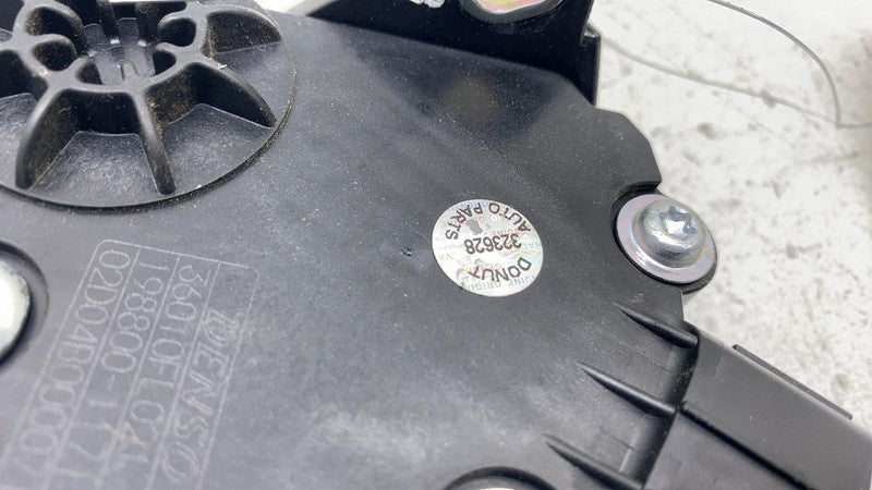 2019-2024 Subaru Forester Gas Accelerator Foot Pedal w/ Mount Bracket Sensor OEM