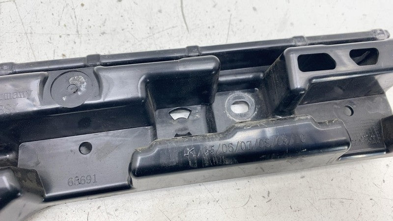 ⭕ 2017-2023 BMW 540i Front Left Skirt Rocker Molding Panel Bracket 517