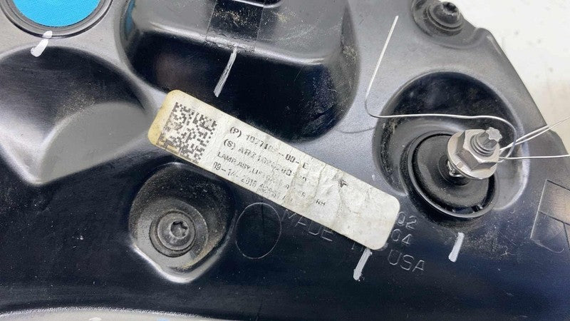 1077402-00-E ⭕ 2017-2023 Model 3 Rear Right Inner Taillight LED Tail Lamp 3-Pin 1077402-00-E