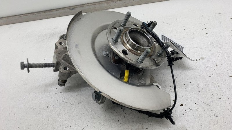 2017-2024 Chrysler Pacifica Rear Right Spindle Knuckle Hub w/ Dust Shield RH FWD