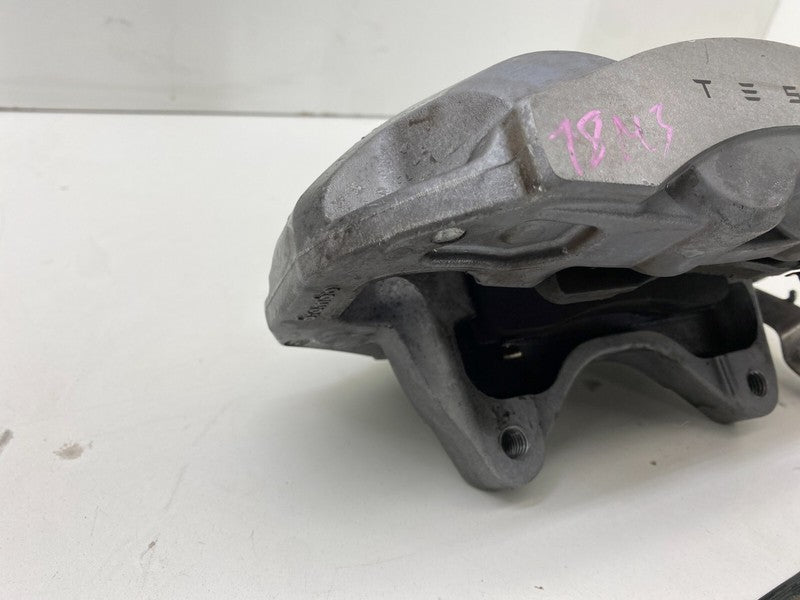 1044622 00 D ⭕ 17-23 Model 3 Front Passenger Brake Caliper w/ Brake Line Right 1044622-00-D