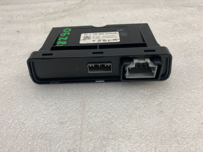 2012-2020 Tesla Model S X Parking Brake & Trunk Liftgate Control Module Assembly