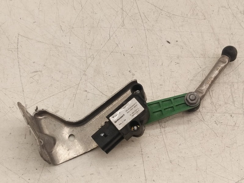 100417300A ⭕ 12-15 Tesla Model S Rear Left Air Suspension Ride Height Sensor 1004173-00-A