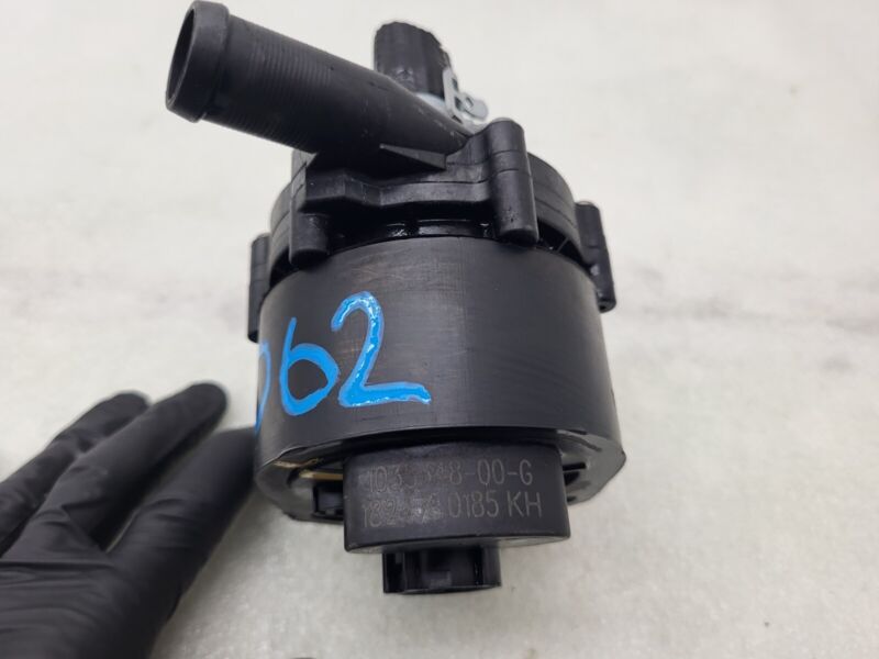 103534800G 2016-2020 Tesla Model S X Cooling System Auxiliary Water Coolant Pump FWD Assy
