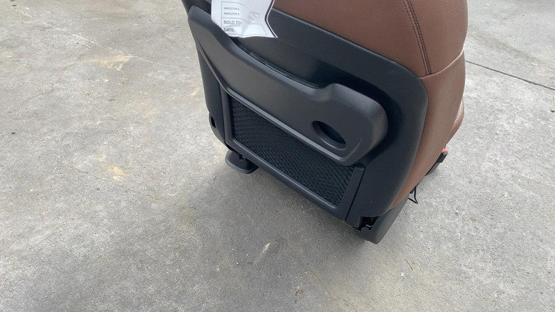 ⭕ 2013-2019 Mercedes-Benz B-Class Front Driver Side 1st Row Seat Brown