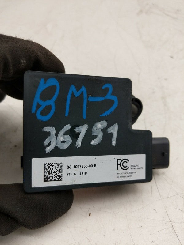 1097855-00-E ⭕ 2017-2023 Tesla Model 3 Rear Bumper Body Control Module Computer 1097855-00-E