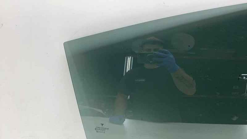 E9 43R-014553 ⭕ 2020-2024 Tesla Model Y MY Rear Passenger Side Door Window Glass Right RH Assy