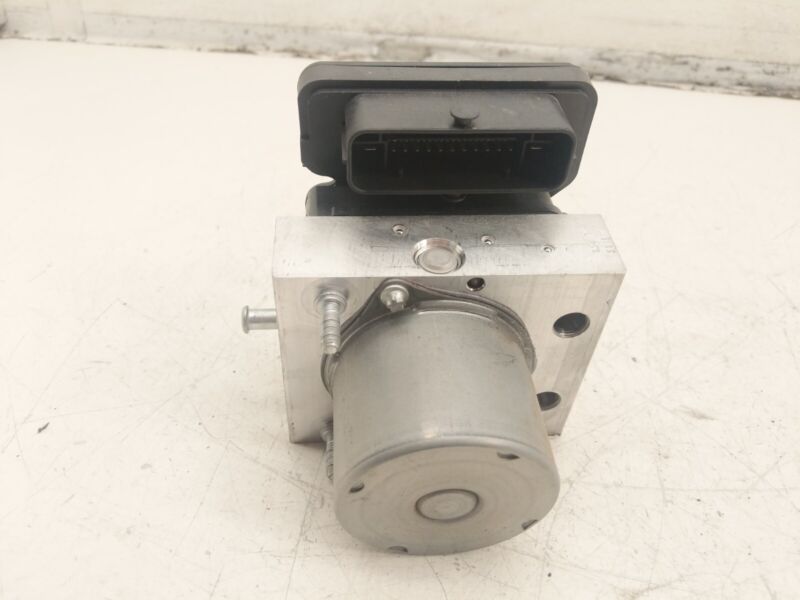 2017-2022 Tesla Model 3 Anti-Lock Brake System ABS Pump Module Assy 1044745-00-B