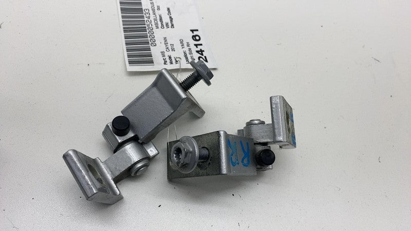 8K0831402A 2011-2018 Porsche Cayenne S Rear Passenger Side Upper & Lower Door Hinge Right