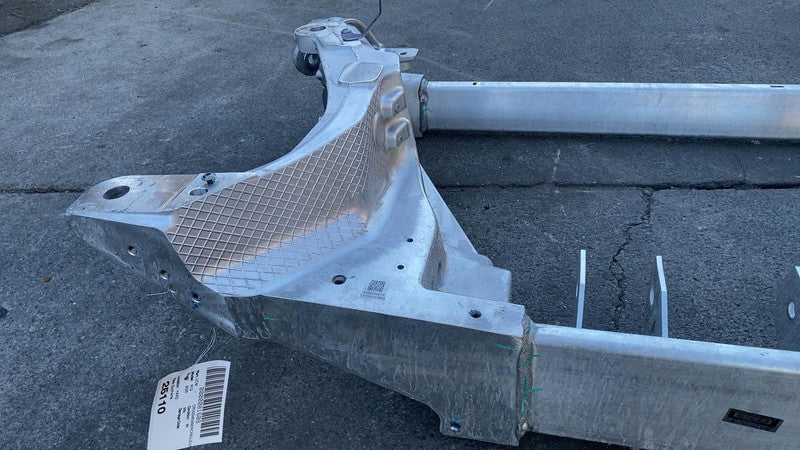 ⭕ 2025 Rivian R1S Rear Subframe Crossmember Undercarriage Cradle PT001