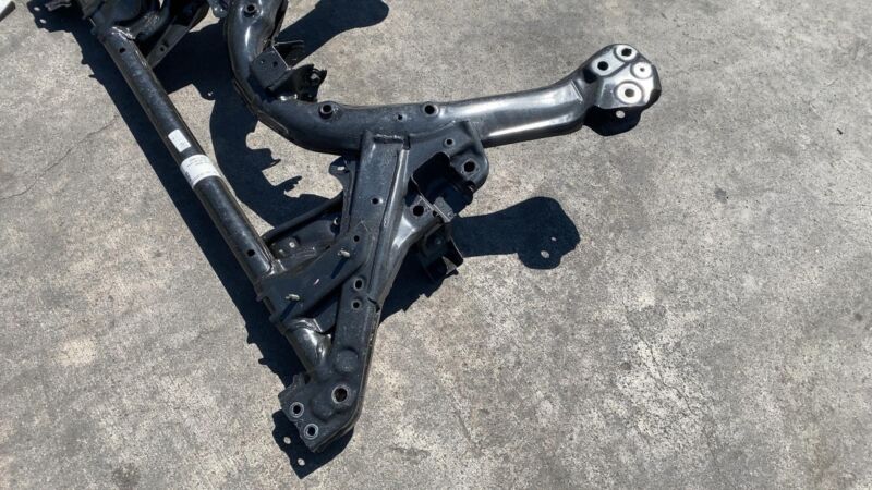 2020-2023 Tesla Model Y Front Suspension Subframe Structure Cradle Crossmember