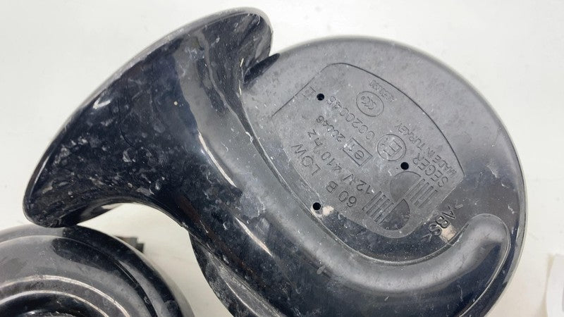 1486943-00-A ⭕ 2017-2023 Tesla Model 3 M3 High + Low Pitch Tone Horn w/ Bracket 1486943-00-A