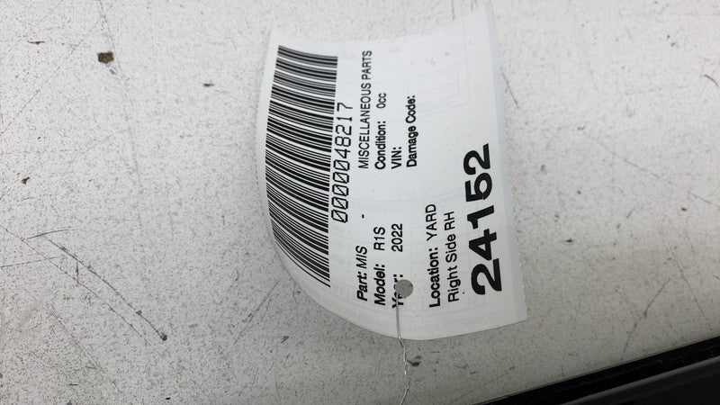 2022-2024 Rivian R1T R1S Passenger Side Door Corner Window Glass Right