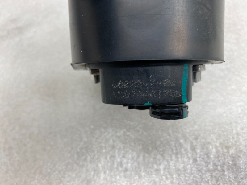 2012-2015 Tesla Model S MS Battery Coolant System Auxiliary Water Pump Assembly