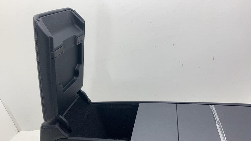 Y0888997 ⭕ 24-25 Model 3 Front Center Console Armrest & Compartment GEN 3 w/ Trim Panels