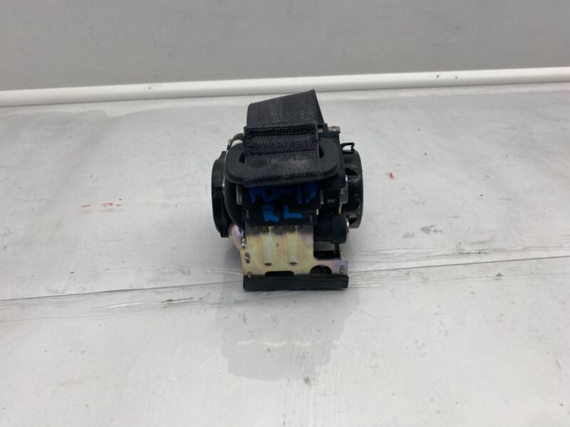 1081281 01 E 2017-2023 Tesla Model 3 M3 Rear Driver Side 2nd Row Seatbelt Retractor Left Assy