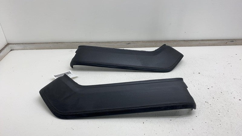 PT00000875 ⭕ 22-24 R1T Front Left & Right Upper Center Console Trim PT00000875 / PT00000850